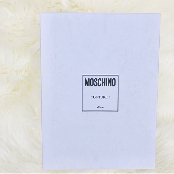 New: MOSCHINO Booties - Picture 6 of 8